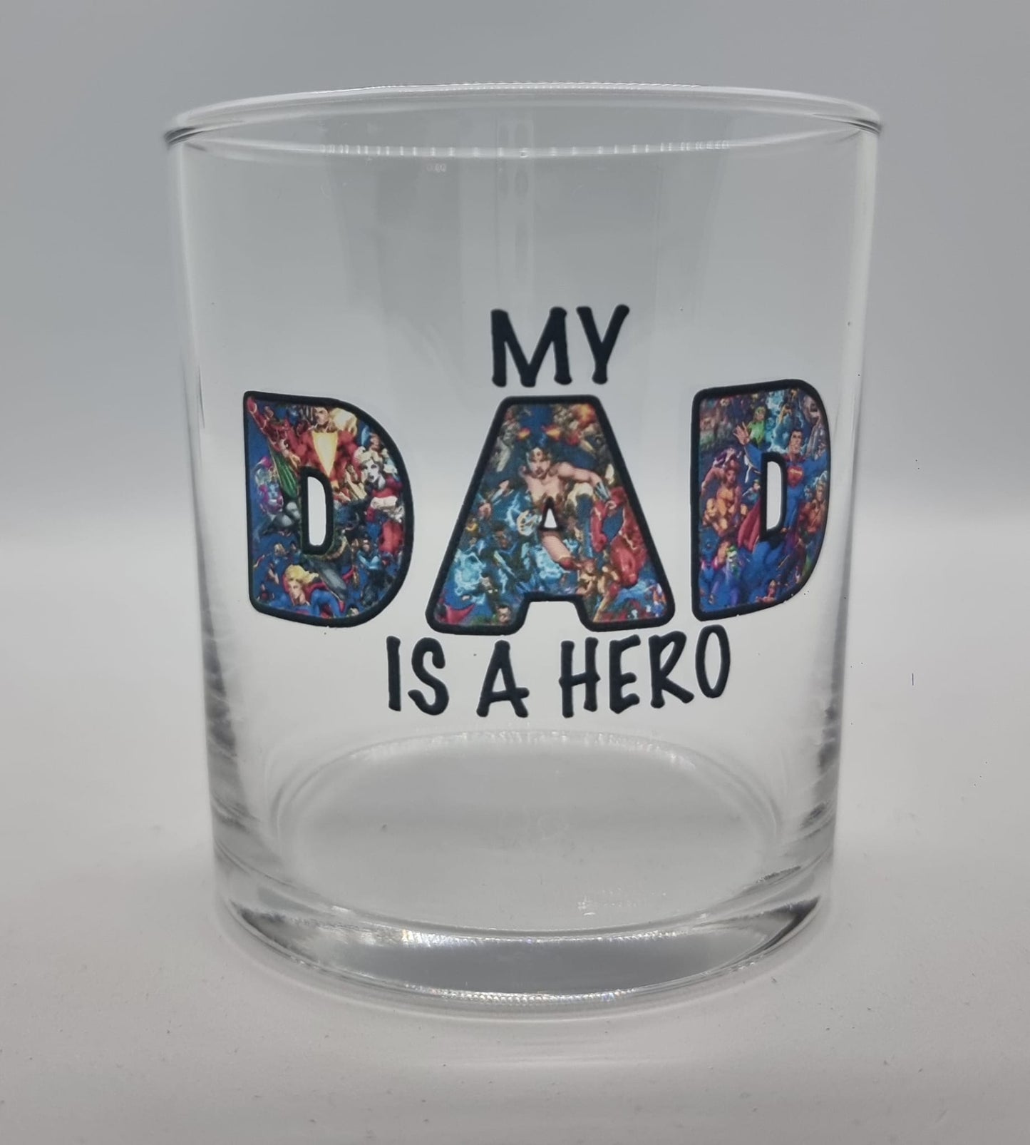 Dad Superhero Beer Glass: Iconic Characters, DC-inspired Design, Perfect Father's Day Gift"