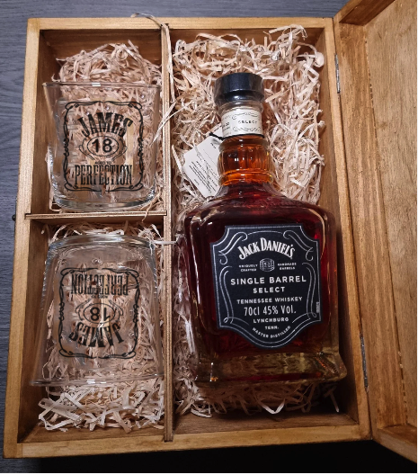 Personalised 18th 21st 30th 40th 50th 60th Custom Printed Birthday Gift Set Whiskey Bourbon