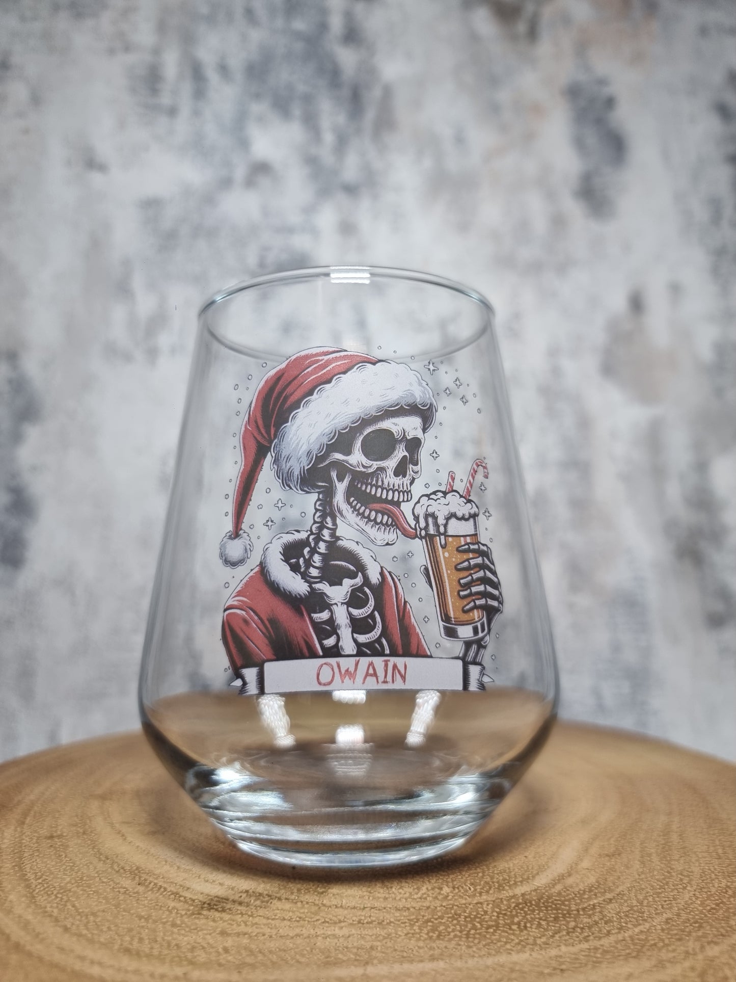 Personalised Skull Santa Beer Glass – Custom Christmas Gift for Beer Lovers