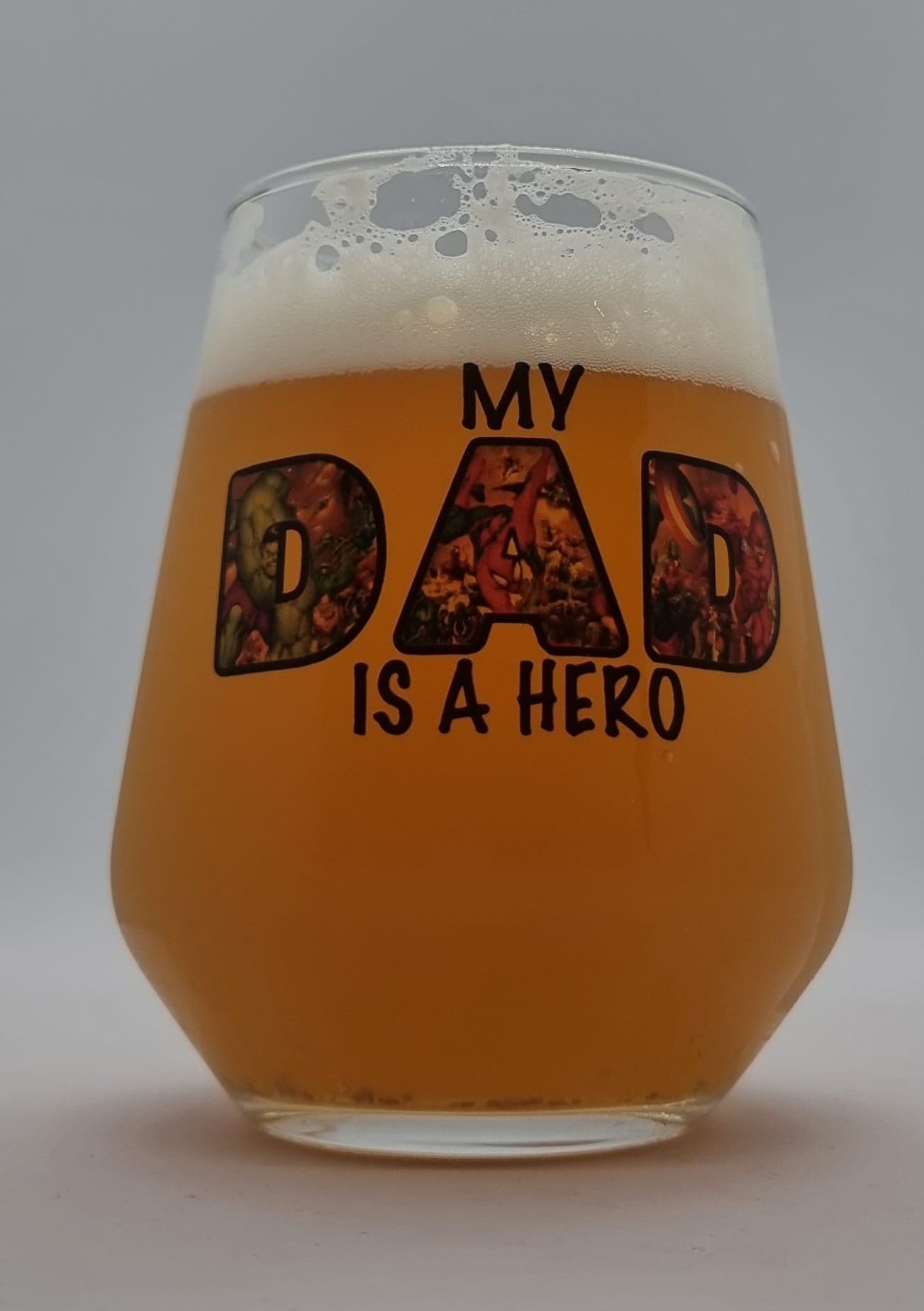 Dad Superhero Beer Glass: Iconic Characters, Marvel-inspired Design, Perfect Father's Day Gift