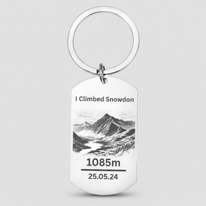 Personalised Snowdon Keyring – Custom Name & Climb Date – Yr Wyddfa Mountain Gift – Welsh Peak Hiking Keepsake – Snowdon 1,085m Memento