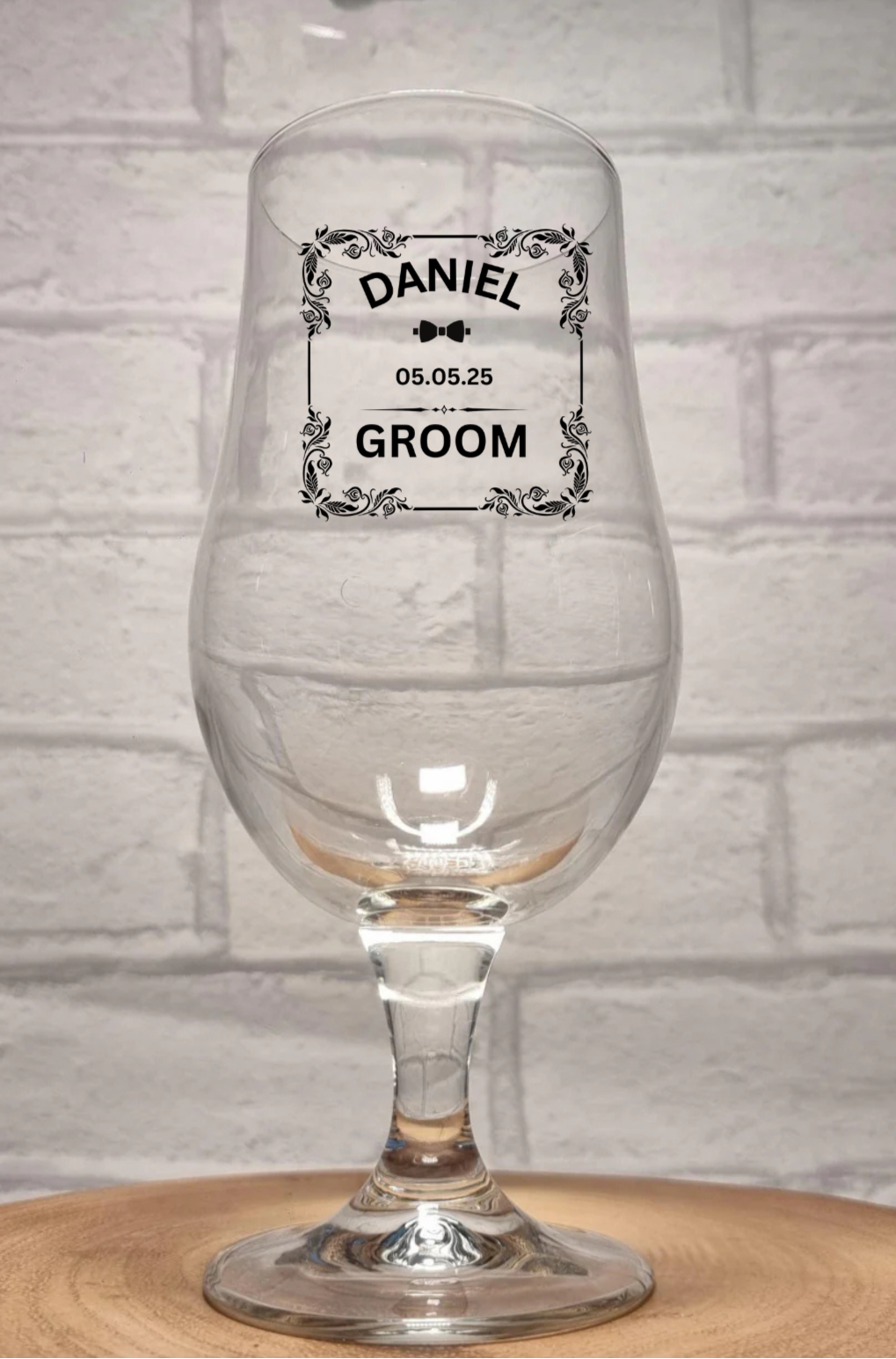 personalised groomsmen glass best man father of the bride Bridal Party Personalised Wedding Couples Champagne Toasting Glassware - Bride, Bridesmaid, Maid Of Honour, Mother Of The Bride, Custom Classy Wedding Favour Glassware Gift